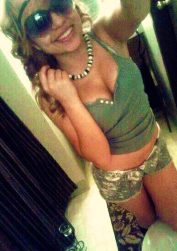 My name is Alex:) Im just a chill person to be with soo follow:)) oh yea and @justinBieber Americas high school
