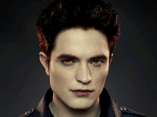 Robert, Kristen, Nikki, Kellan, Jackson, and Ashley official twitter site to update you on the production of Breaking Dawn!