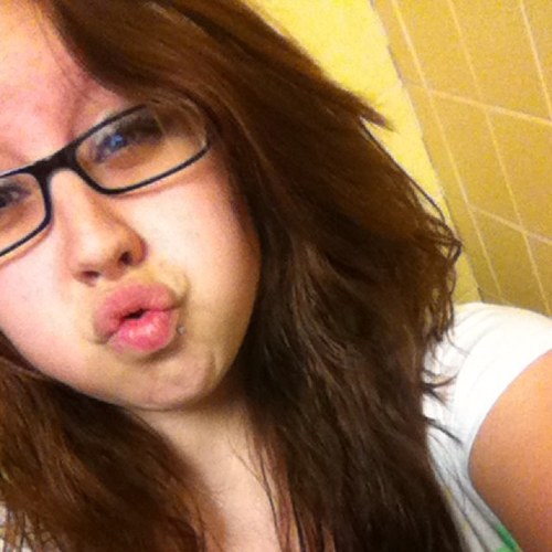 Taken; christian alexander maitland❤
Best friend; savannah rachel ontiveros✌