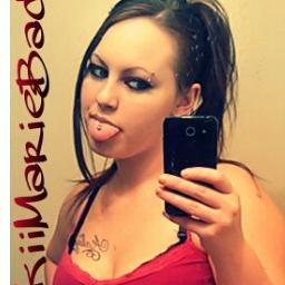 iamnikiimarie's profile picture. 