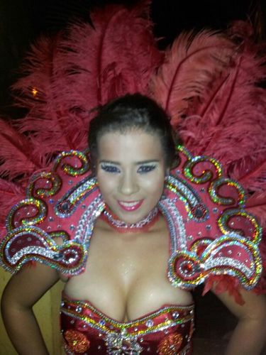 Soy azafata modelo y reina de carnaval chepano de la mejor tuna de calle abajo de chepo 2013
Soy una persona alegre divertida