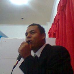 Jovem levantado por Deus para Pregar a palavra de Deus como o Senhor mandar....
contatos::(xx13)-(997286857) ou (xx13)-(99798-5591)