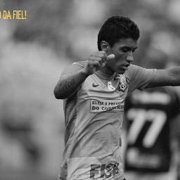 Corinthiano maloqueiro e sofredor!
Eu sou fanático pelo Corinthians!
A Elaine Caffer é santista e o João Vitor é corinthiano de coração!