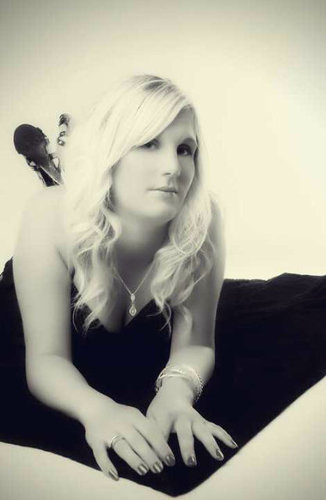 LisaIsles's profile picture. 