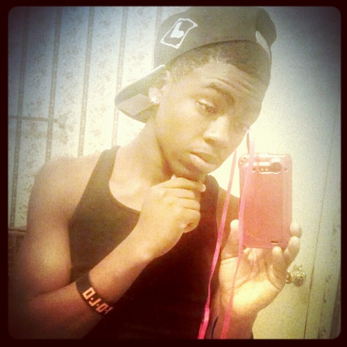 Better known as YunngCali , I rap.