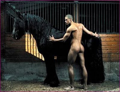 XXX 18➕ Bi-curios. Love meeting people, having fun. Discreet. Straight acting and looking.
