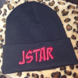 We sell customised gifts, such as clothing, beenies etc
All clothing is thermal, and made to the best quality possible