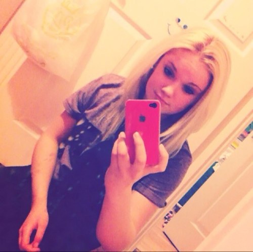 Follow me and ill follow you back yee?;) Bristol. Instagram; Its_hannaahh