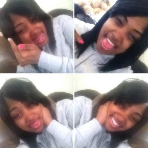 - no BIO hereee juss make that follow botton turn BLUE && follow myy IG:_bitchhimbrii