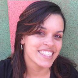 Jornalista!Admiradora da vida, do futebol e da leitura. Blogueira e Analista SEO.