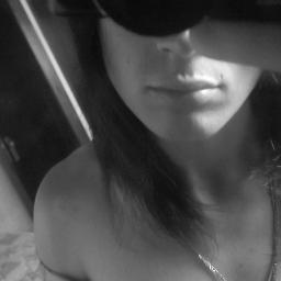 A vida é curta, quebre as regras, perdoe rapidamente, beije demoradamente, ame verdadincontrolavelmente, e nunca deixe de sorrir ...