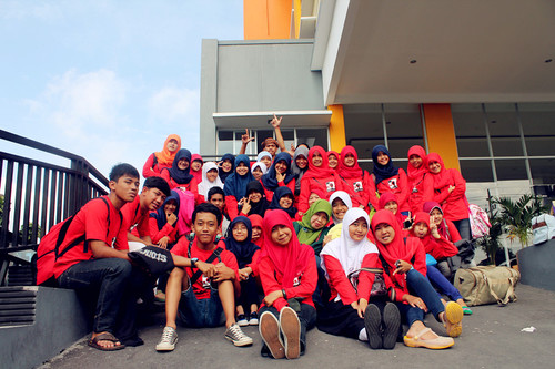 Polaroid_XIA2's profile picture. Official Twitter of XI IPA 2 2012 - 2013 :)