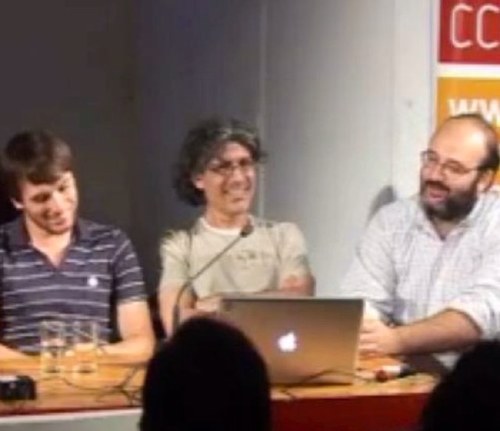 Agua_Y_Aceite's profile picture. Artistas / Docentes / Investigadores. Arte, Ciencia y Tecnología. Maestría en Artes Electrónicas UNTREF. Alvarez Olmedo - Diez - Villar