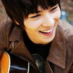 CNBLUE Burning ((　Lee Jonghyun　))  JP bot .  not real !!　おれのBOICE :-) BD.0223