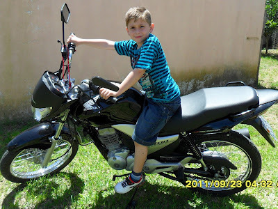 amo jogar video game ,pc,tv  e brincar
