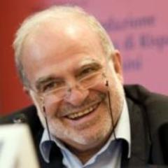 Cattolico,sindacalista nel cuore,disincantato verso la politica Felicemente sposato con Renata, due figli e 3 nipotini Francesco, Enrico e Filippo