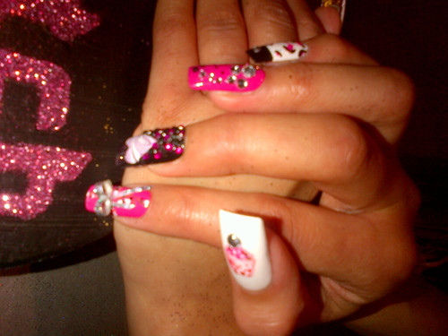 SeeMaNails's profile picture. London based OPI nail technician who likes to dabble in baking and anything sparkly