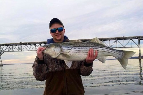 I got a fishing problem. take me to the blue water. If i aint fishing im hunting waterfowl. Salt life fowl life