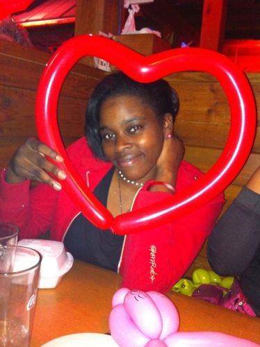 #GODfirst#teamLOYAL#teamFAM#teamJUICY i'M WAaay more WORTH than what u think. . . i effs wit very few. ain't NO BITCH STR8 !!! && THESE NIGGAS AIN'T EITHA.