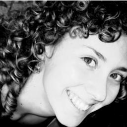 Born in 1989,  Ana Rico has a degree in Graphic Design.
