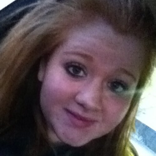 #team single (; momy to be (: Bestfriends: Daija, & Xavia . Fuck what you heard . What you see is what you get (;