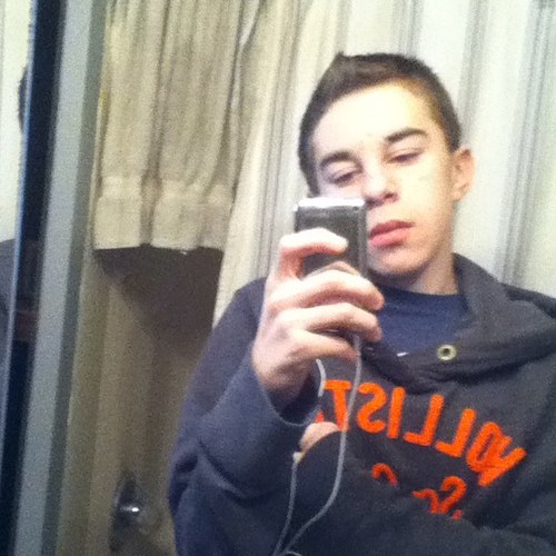 FlyMagiic's profile picture. PuRe x Neko is my GT: also leader of trickshoting team nessage for try out
1v1: 38-5