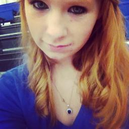 _mamarazzzi's profile picture. Hi. I'm Lexie. 
I truthly hate Twitter. 
Bye!