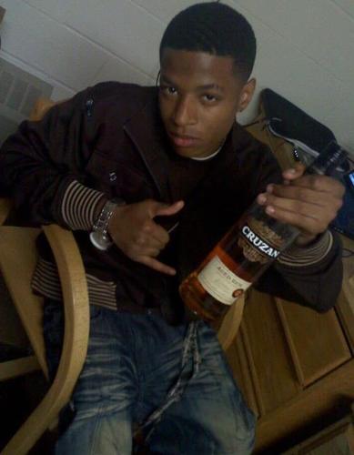 MrShutItDown20's profile picture. They call me Babii Boi. Hip-hop/R&B Artist. 20 years old. I model also. Done shows with DMX,Sean Paul, Jim Jones/Being looked at by DefJam