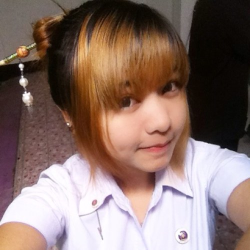 thestarclub1's profile picture. คุยสนุก ร่าเริง ชอบร้องเพลง คุยได้ทุกคน ยกเว้น (คนโรคจิต) เรียนที่ พัฒน์แบค บริหารธุรกิจ อยู่อ่อนนุชเปงคนหัวหิน คร๊ะ ^^