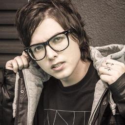 credo al mejor idolo @pelanzarestart..
FC creado el dia 19/06/11 no oficializada todavia.. :D
seguida por.. @_VovoRestart y @EdiLanza  .. :'D(L)