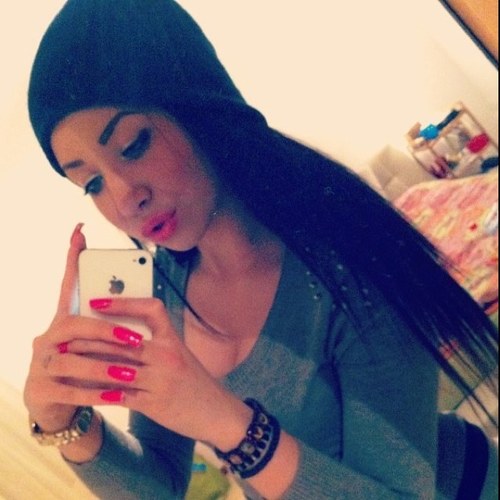 La vie ne vaut rien mais rien ne vaut la vie. insta ; sabrielia_