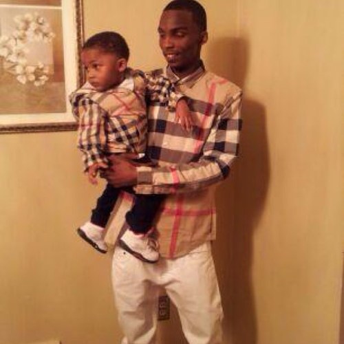 ErrybdyLuvs_Rbm's profile picture. 