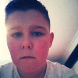 Hi im ryan whitehead and i like to play a lit of xbox and chilling on facebook an skype an now twitter so yeah thats me haha are well !!