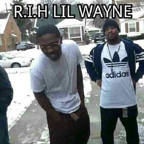 #FREE MY BRO DAMOND,RIP BB,RIP,RIP WAYNE   ROB,FREE C.J,FREE HBI DJ.ROB SAID WHAT UP .FUCK HOEZ GET MONEY DAT THE LINWOOD Way