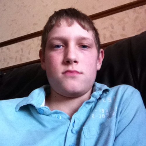 Reece_Batt's profile picture. Youtube = R33C3BADBOI Facebook = Reece batt