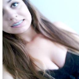 A história é a mesma, só muda os personagem do enredo!
Soou,Peerfeita maais coomo ttodo muundo ttenho defeittos ,u.u Soou beest Daa @Miinaa_Liindaa