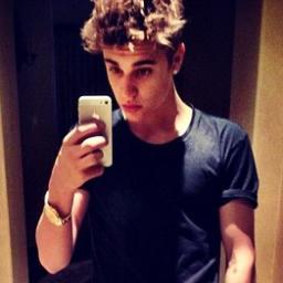 - Nossa Bandeira: █ ♥ █ 
- Nosso Mundo: My World 
- Nosso Hino: Baby, Baby, Baby ooh
- Nosso Nome: Beliebers 
- Nosso Rei: Justin Bieber !