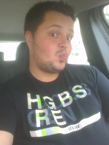 amkoo32's profile picture. 