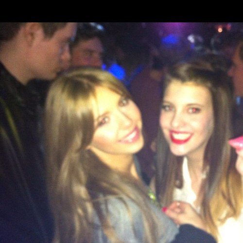 Chloeeh's profile picture. 