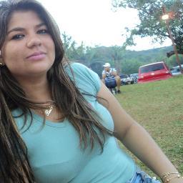As pessoas dividem-se entre aquelas que poupam como se vivessem para sempre e aquelas que gastam como se fossem morrer amanhã.

Aristóteles