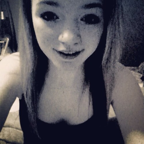 Young4lifeXox's profile picture. you only have one life, one opportunity, one chance. 
~don't worry about following your heart, follow me. c: