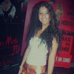 estudante, aquariana ,amiga ,dançarina , twitter, batata frita, chocolate, academia, voce e voce. rs