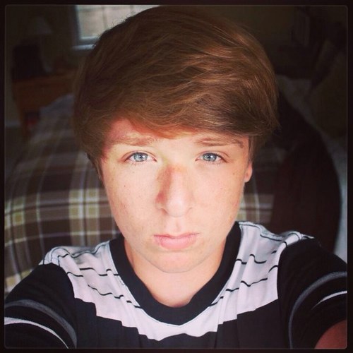 seancarpenter12's profile picture. hello gourges people check me out on youtube!!! http://t.co/k3uvmWBu    love all of my fans!!