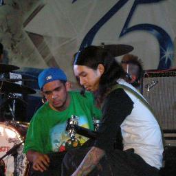 Roadie Ni Jam Bumanalag ng Slapshock & EVEN
add me up on facebook : http://t.co/7e9GoDo6RD