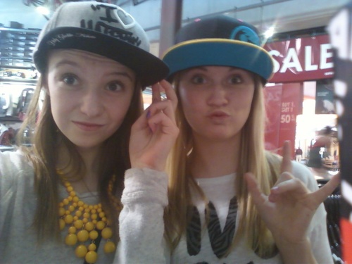 Kbelieber05's profile picture. Don't waste your time.  you only live ONE TIME

Don't be sad. U SMILE

Don't give up. NEVER SAY NEVER

Don't be a fan. BE A BELIEBER