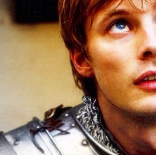 MERLIN EPIC Obsession LOVE BRADLEY JAMES & COLIN MORGAN, HG, VA, HP, tigers curse, shatter me, divergent, OUAT, arrow and so on #teamtompinks longlivemerlin