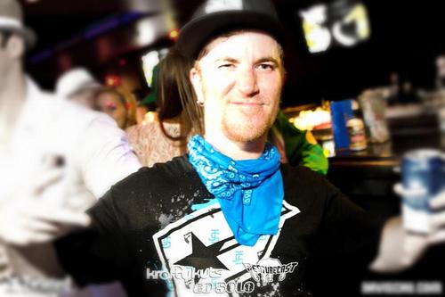 Dancefloor killa by nite electrician by day! awesome 24/7/365. Devastator of the dancefloors!