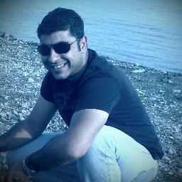 Nokta kadar menfaat için, virgül kadar eğilme... Sonra ünlem gibi dikilirsin !