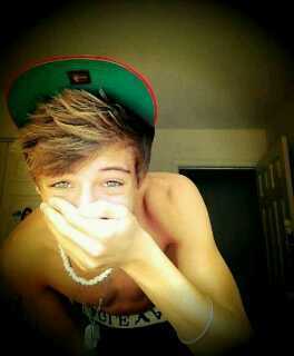 REALITY RUINED MY LIFE..I'm Austin Tyler. Nice to meet you!  Im 100% DIRECTIONER.if u follow thanks I LOVE YOU! ;*