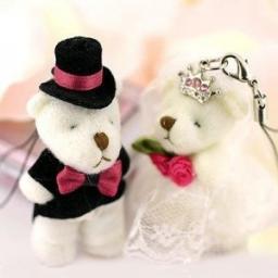 We provide a selection of wedding suppliers that will be of great help to your event planning.